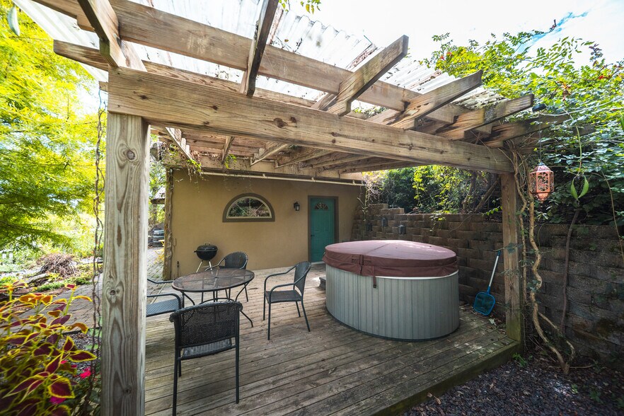 More Photos Of 295 Panthers Den Rd, Makanda Hotel For Sale