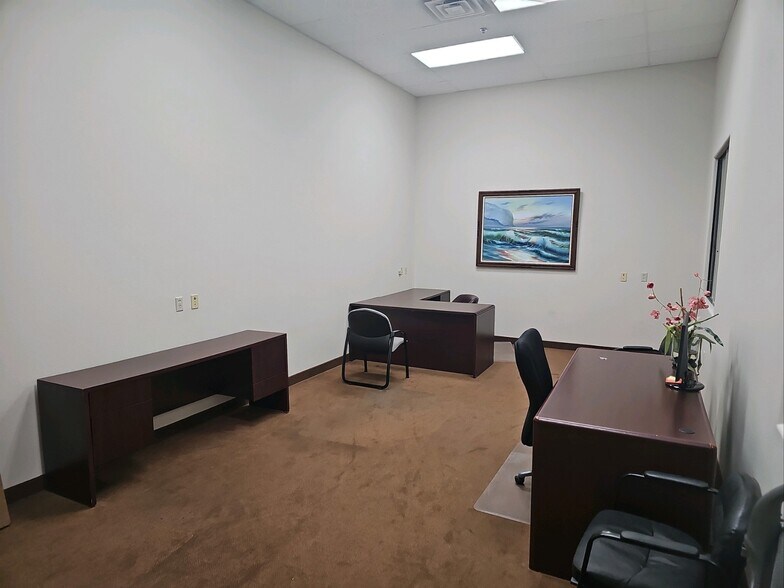 More Photos Of 3658 N Rancho Dr, Las Vegas Medical For Lease