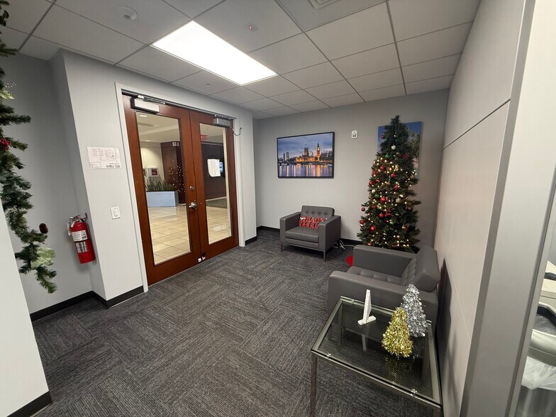 More Photos Of 1580 Sawgrass Corporate Pky, Sunrise Office For Lease