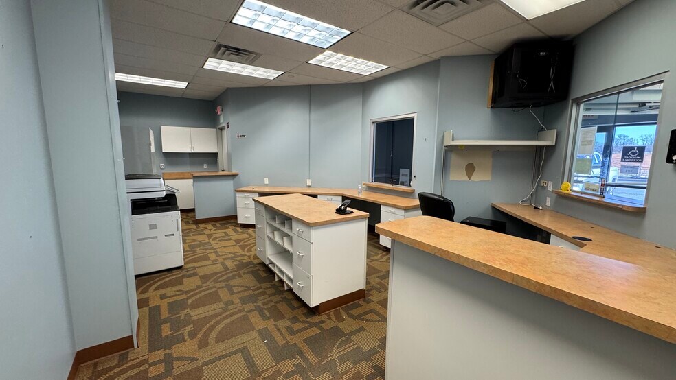 More Photos Of 4379 Easton Ave, Bethlehem Office For Sale