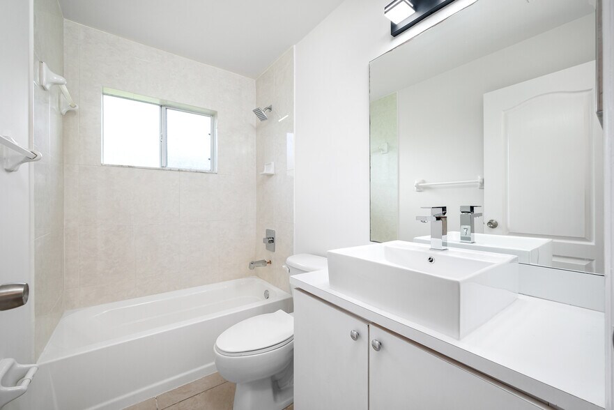 More Photos Of 2275 SW 61st Ave, Miami Apartments For Sale