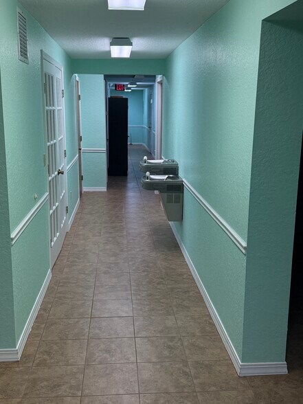 More Photos Of 1116 Us-17, Palatka Medical For Lease