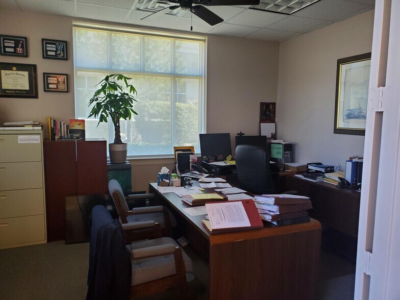 More Photos Of 2219 Sawdust Rd, The Woodlands Medical For Sale