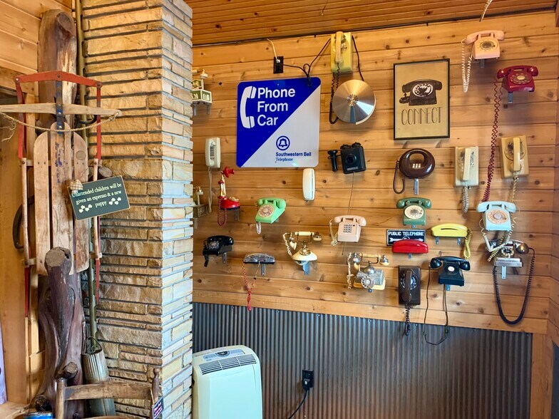 More Photos Of 1220 E 15th St, Joplin Specialty For Sale