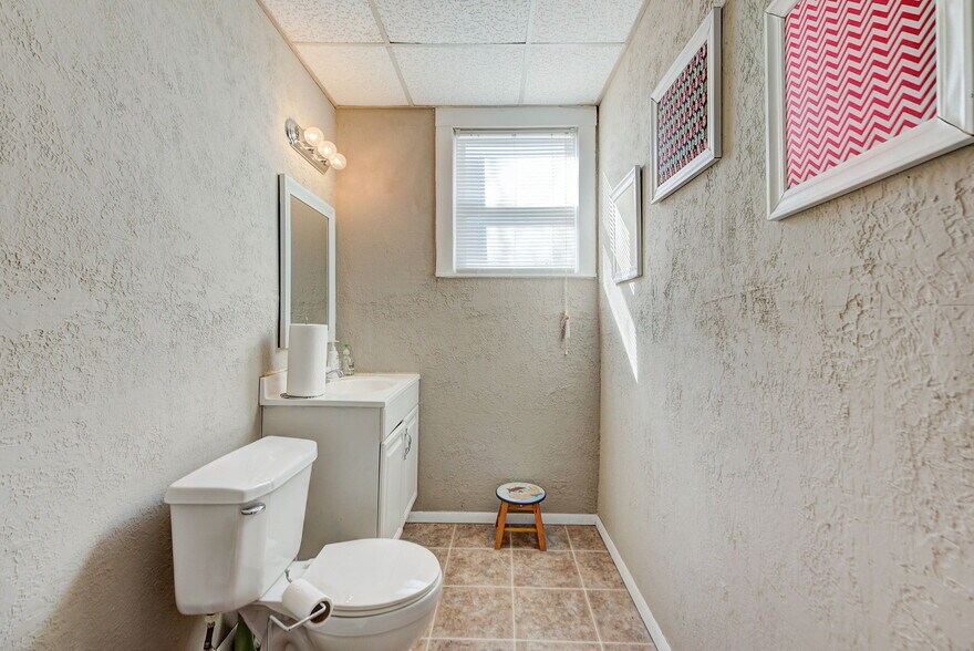 More Photos Of , El Reno Office For Sale