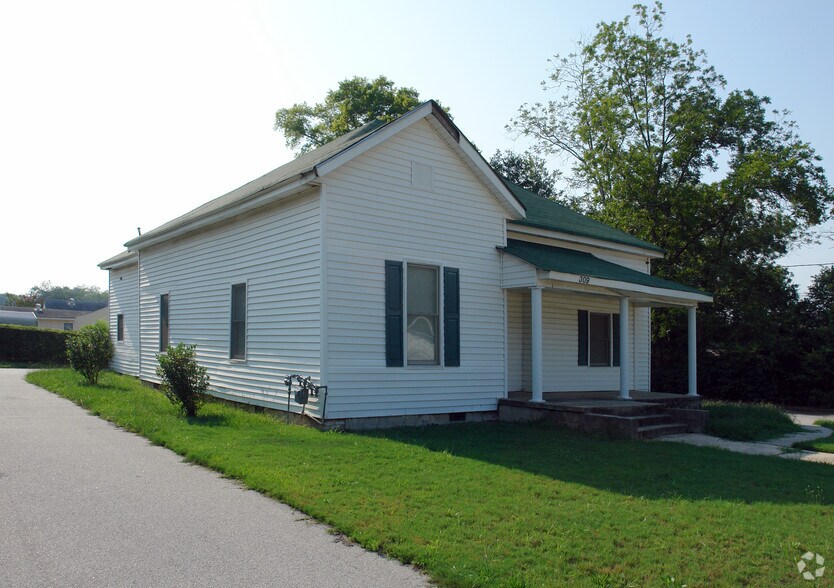 More Photos Of 309 Macon St, McDonough Office Residential For Lease