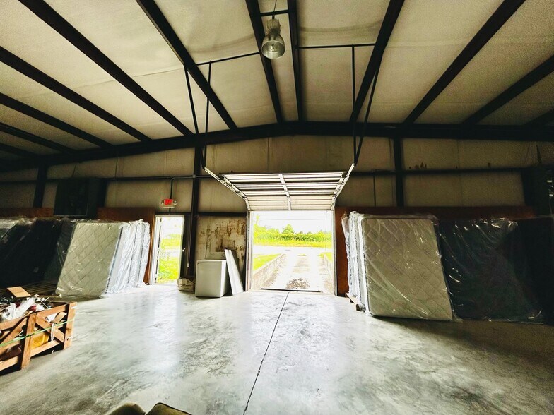 More Photos Of 869 S State St, Clarksdale Storefront For Sale