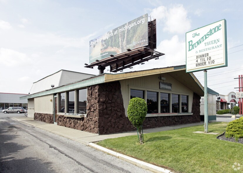 More Photos Of 847 W Alexis Rd, Toledo Restaurant For Sale