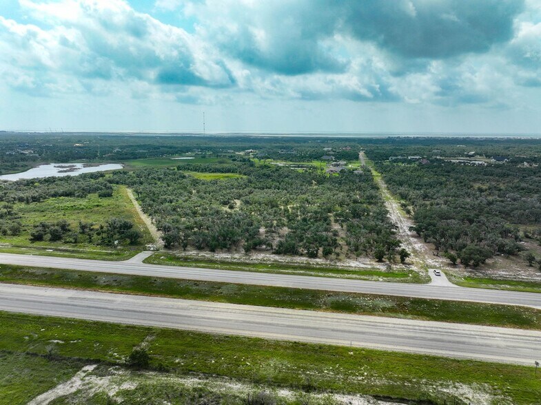 More Photos Of 704 South Highway 35 Byp, Rockport Land For Sale