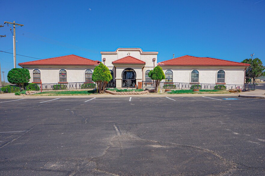 Primary Photo Of 27948 Frontage Rd, La Junta General Retail For Sale