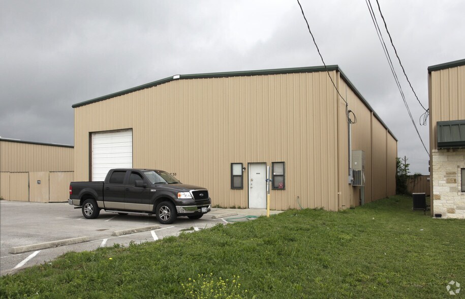 More Photos Of 13730 Immanuel Rd, Pflugerville Warehouse For Lease