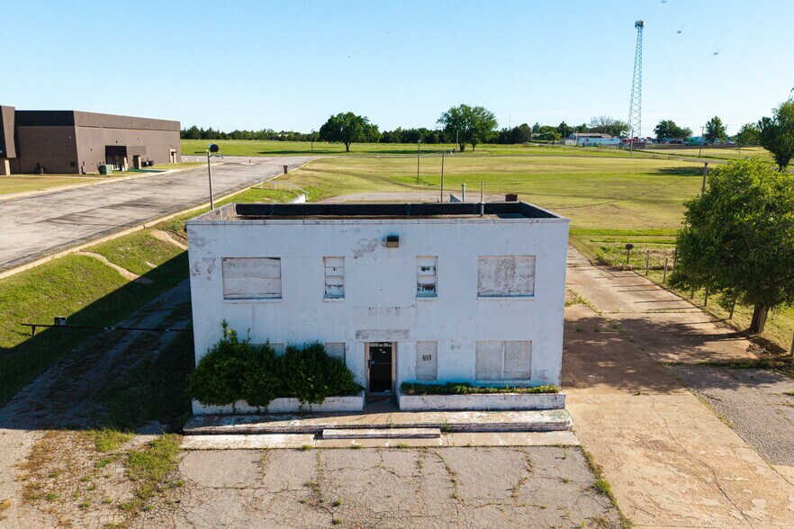 More Photos Of 4627 NE 23rd St, Oklahoma City Religious Facility For Sale