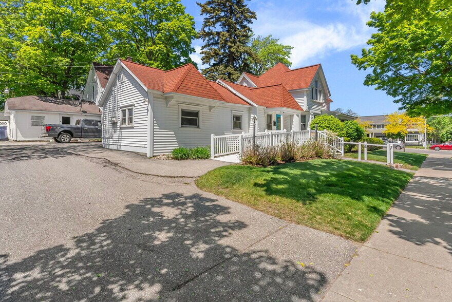 More Photos Of 601 W Front St, Traverse City Specialty For Sale