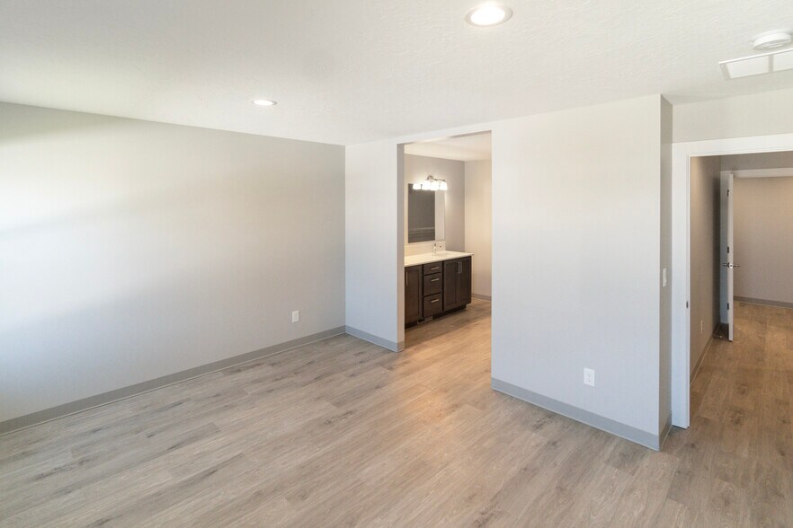 More Photos Of 1501 N Bell St, Spokane Valley Multifamily For Sale