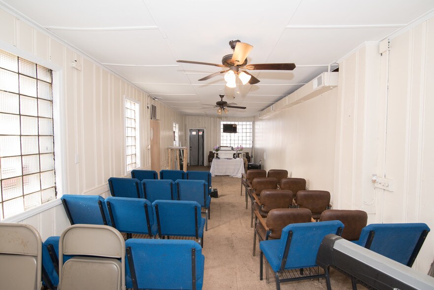 More Photos Of 1173-1175 Sargeant St, Baltimore Storefront Retail Residential For Lease