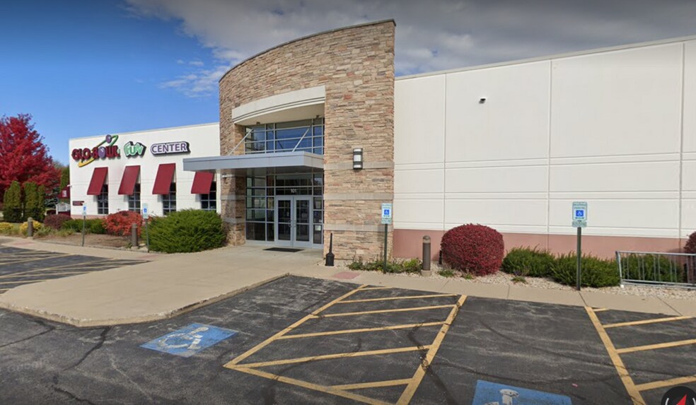 Primary Photo Of 101 Franks Rd, Marengo Bowling Alley For Sale