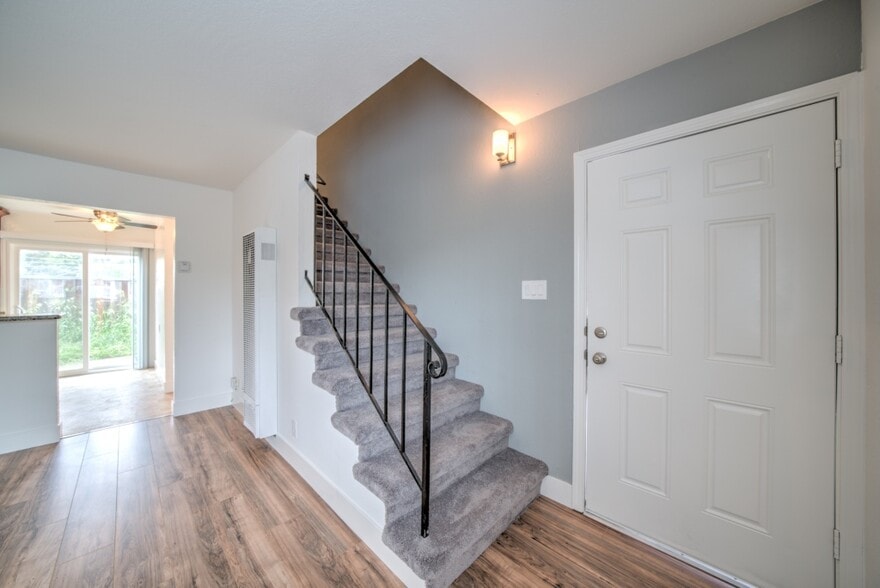 More Photos Of 28222 Lustig Ct, Hayward Apartments For Sale