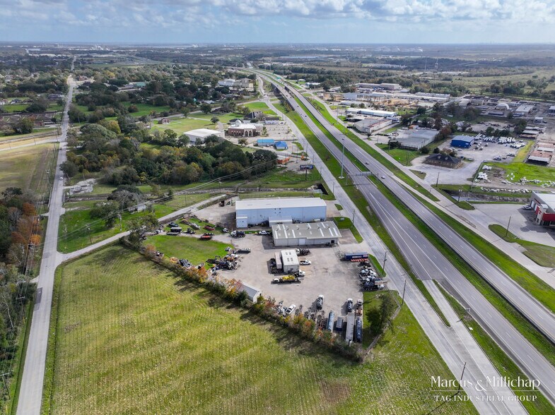 More Photos Of 1490 W Cardinal Dr, Beaumont Warehouse For Sale