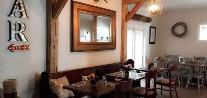 More Photos Of 117 North Ave, Barrington Restaurant For Lease