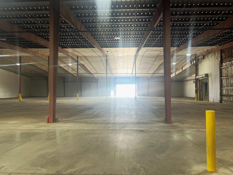 More Photos Of 3045 S Avenue 3 E, Yuma Warehouse For Sale