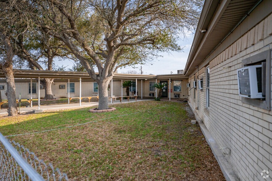 More Photos Of 3031 McArdle Rd, Corpus Christi Apartments For Sale