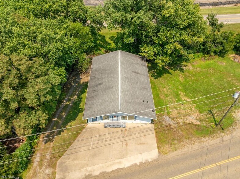 More Photos Of 3249 Coral Rd, Malvern Office For Sale