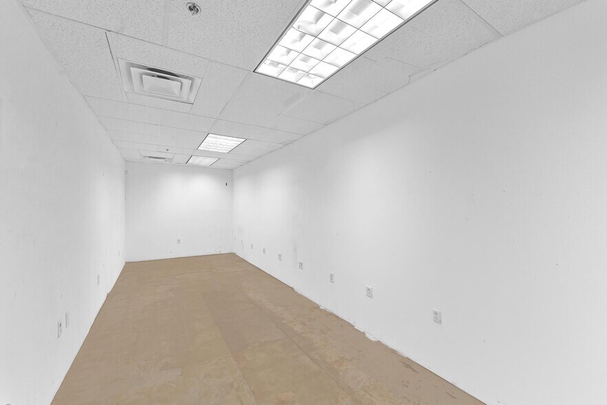 More Photos Of 7121-7177 S US Highway 1, Port Saint Lucie General Retail For Lease