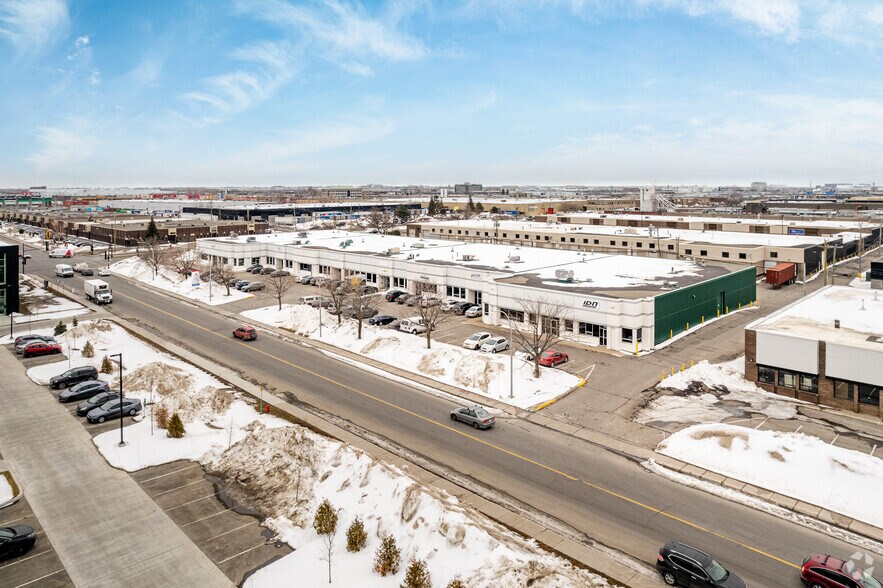 More Photos Of 1550-1600 Rue Beaulac, Montréal Distribution For Lease