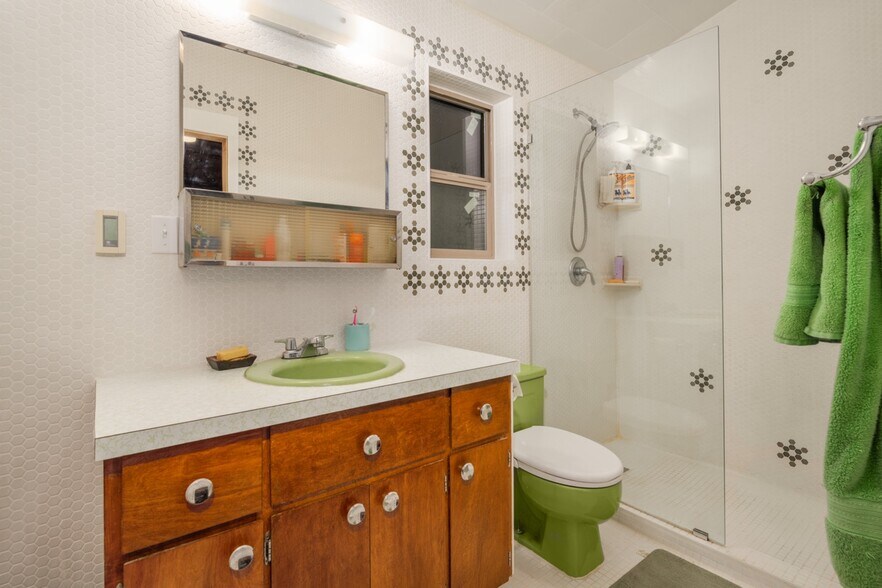 More Photos Of 55533 McKenzie River Dr, Mckenzie Bridge Industrial For Sale