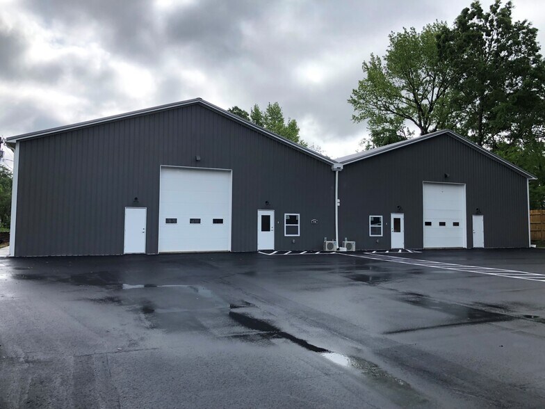 More Photos Of 1700 Industrial Center, Charlotte Light Distribution For Lease