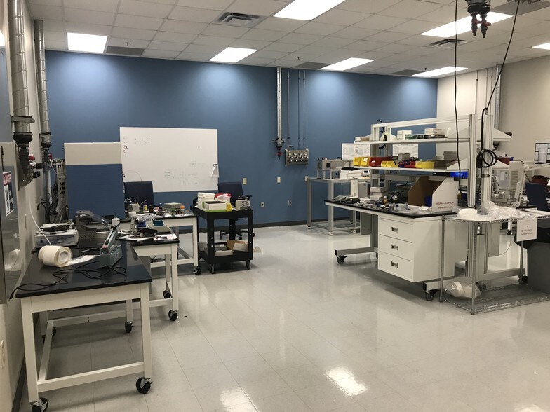 More Photos Of 6500 Technology Center Dr, Indianapolis Light Distribution For Lease