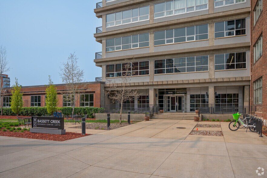 More Photos Of 901 N 3rd St, Minneapolis Loft Creative Space For Lease