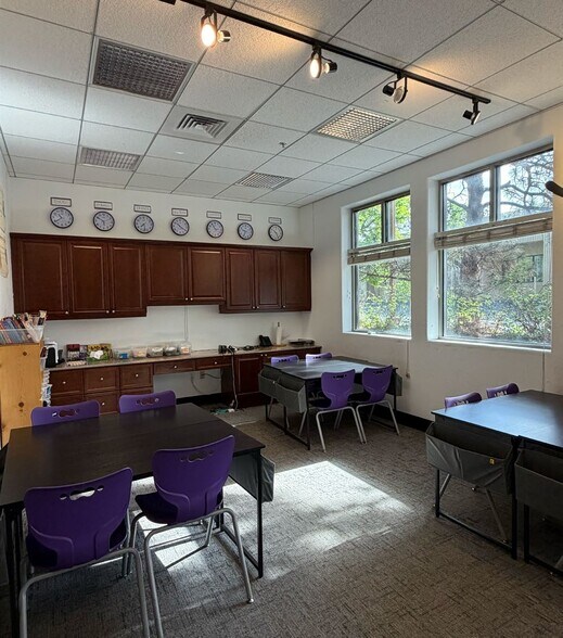 More Photos Of 8040 Southpark Ln, Littleton Office For Lease