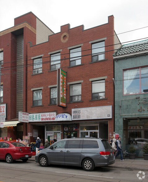 More Photos Of 635-637 Gerrard St E, Toronto Storefront Retail Residential For Lease