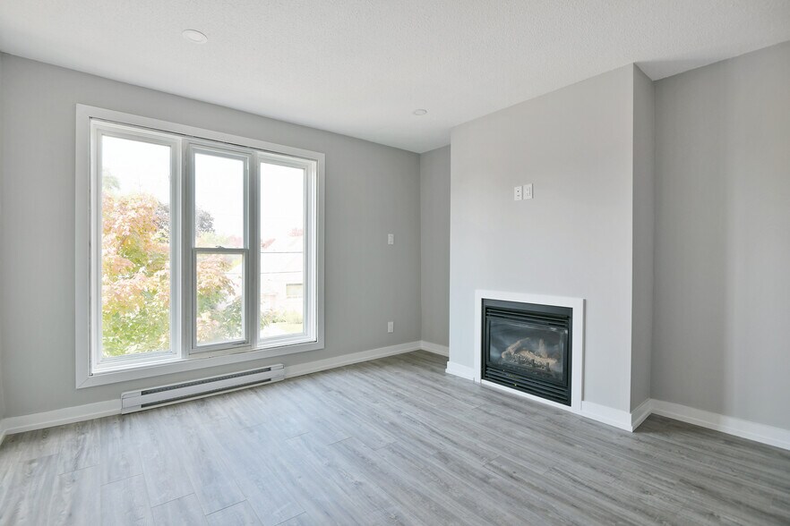More Photos Of 369 Lafontaine Ave, Ottawa Apartments For Sale