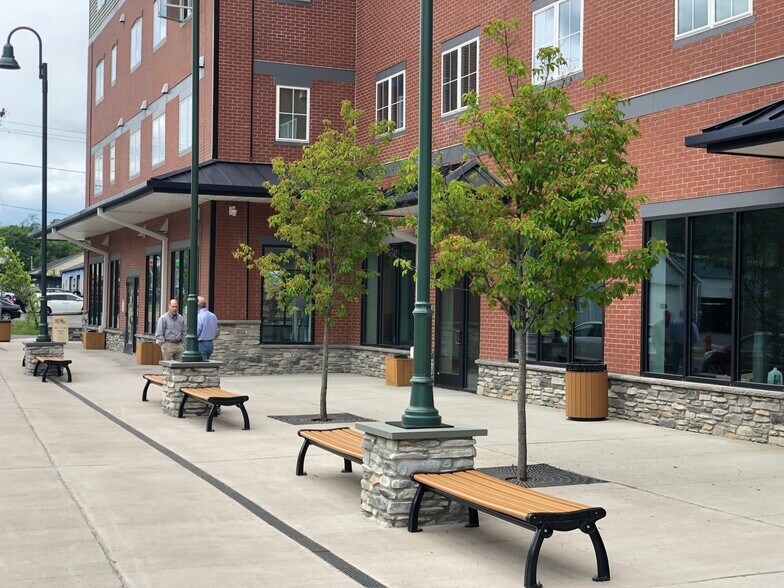 More Photos Of 87 N Chestnut St, New Paltz Apartments For Lease