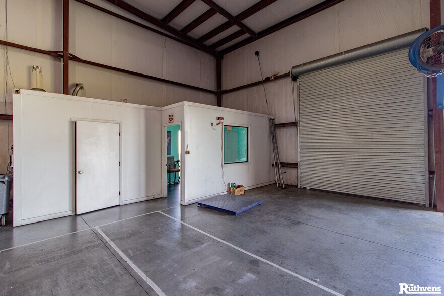 More Photos Of 8400 Lake Trask Rd, Dundee Warehouse For Lease