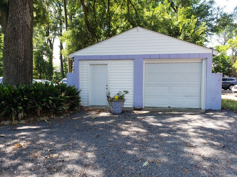More Photos Of 1411 Ashley River Rd, Charleston Freestanding For Sale