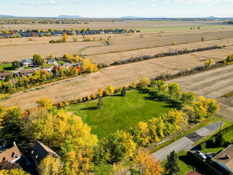 More Photos Of 1975 Rte Édouard-VII, Saint-Philippe Land For Sale