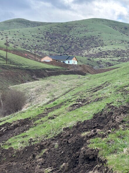 More Photos Of 46054 McKay Creek Rd, Pilot Rock Land For Sale