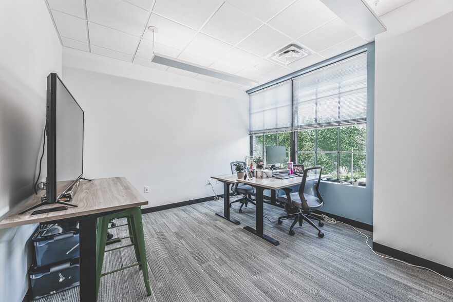 More Photos Of 99 E Main St, Franklin Office For Lease