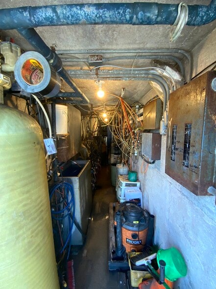 More Photos Of 7822 Troost Ave, Kansas City Carwash For Sale