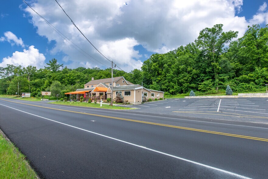 More Photos Of 3673 State Rt 94, Hamburg Restaurant For Sale