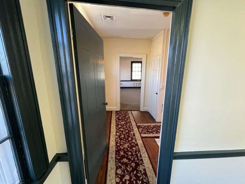 More Photos Of 23 Boston St, Guilford Office For Lease