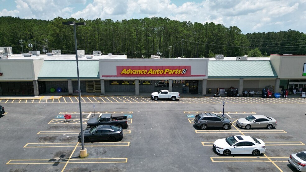 More Photos Of 1129 Ogeechee rd, Savannah General Retail For Lease