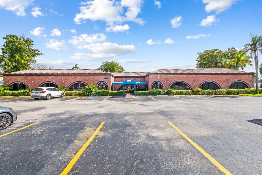 More Photos Of 3880 Coconut Creek Pky, Coconut Creek Medical For Lease