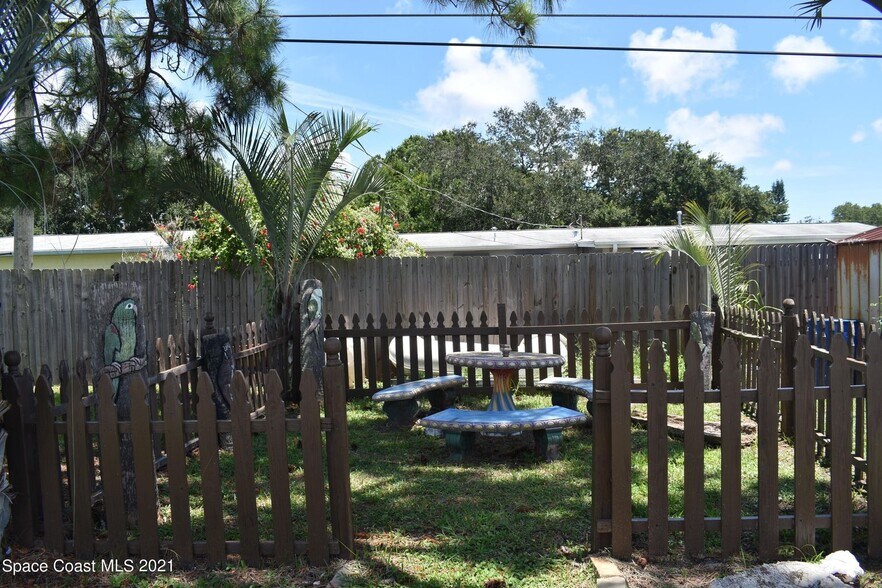 More Photos Of 226 S Courtenay Pky, Merritt Island Carwash For Sale