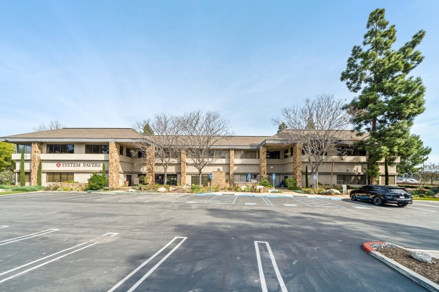 More Photos Of 1570 Brookhollow Dr, Santa Ana Medical For Sale