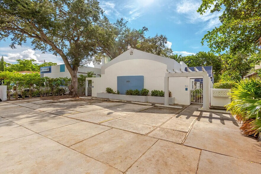 More Photos Of 2825 SW 3rd Ave, Miami Apartments For Sale