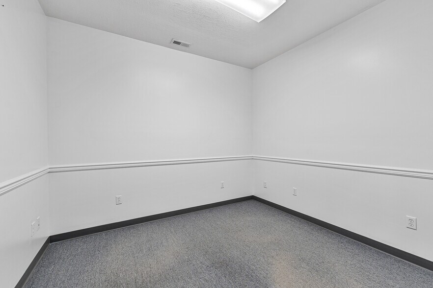 More Photos Of 14261 Route 60 West, Milton Medical For Sale